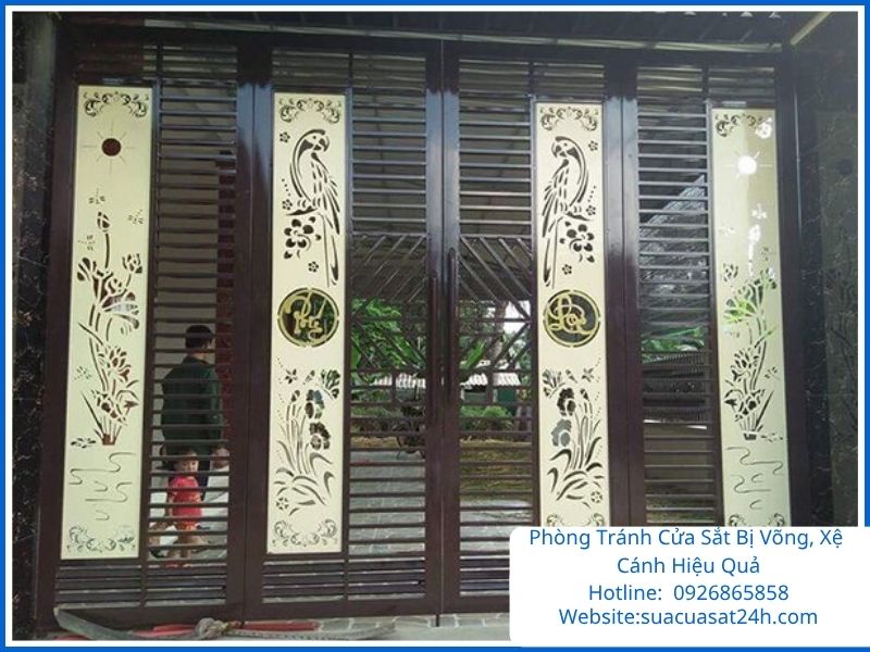 Mẫu cổng sắt đẹp chống võng xệ cánh hiệu quả