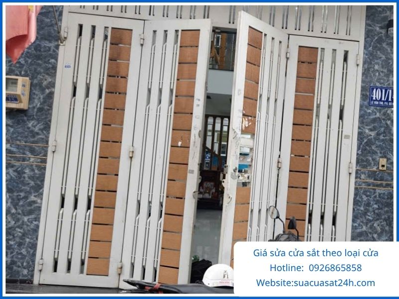 Bảng báo giá sửa cửa sắt tính theo từng loại cửa và kết cấu