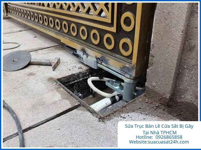 Thợ sửa trục bản lề cửa sắt bị gãy tại nhà TPHCM giá rẻ uy tín