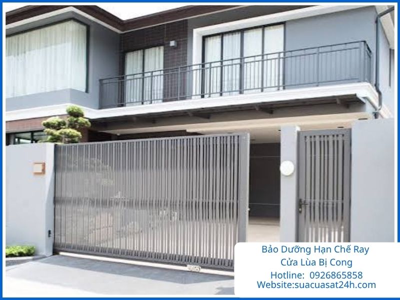 Bảo dưỡng định kỳ hạn chế ray cửa sắt lùa bị cong vênh